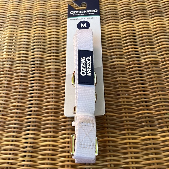 Ozzy & Kazoo set of 3 - dog harnesses, leash, and collar size M - Picture 5 of 7